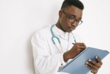 Black MDs Question Removing DEI From Medical School Criteria
